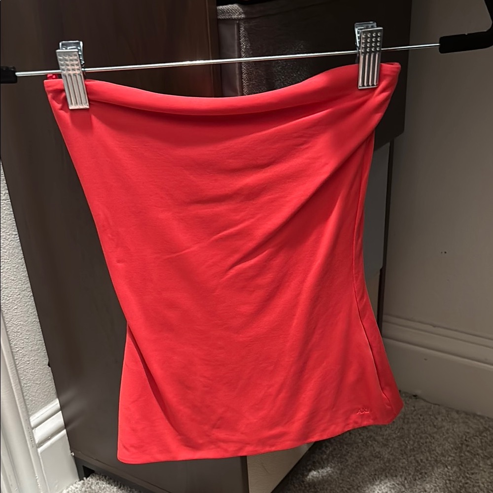 Aritzia Contour Red Top